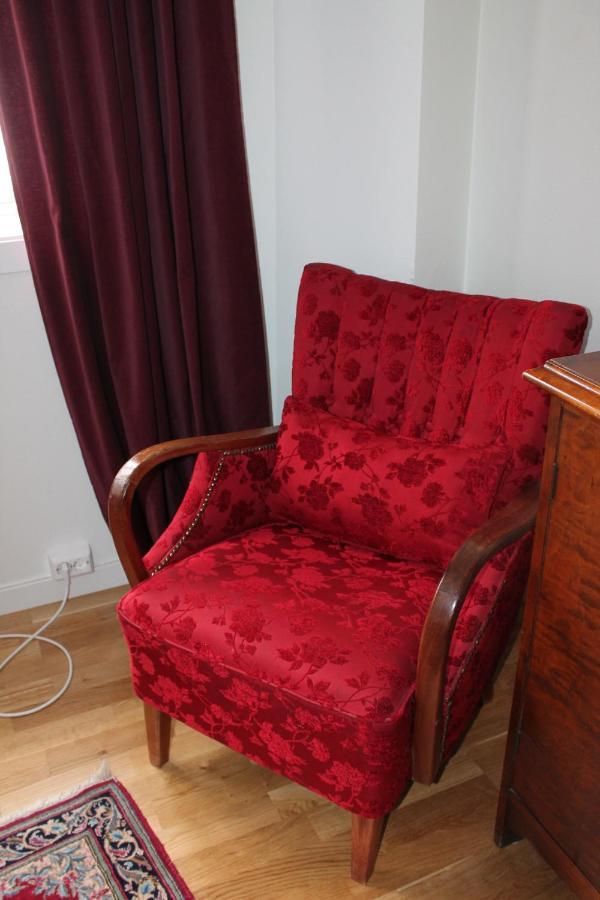 Holsthuset Losji Grimstad  Extérieur photo